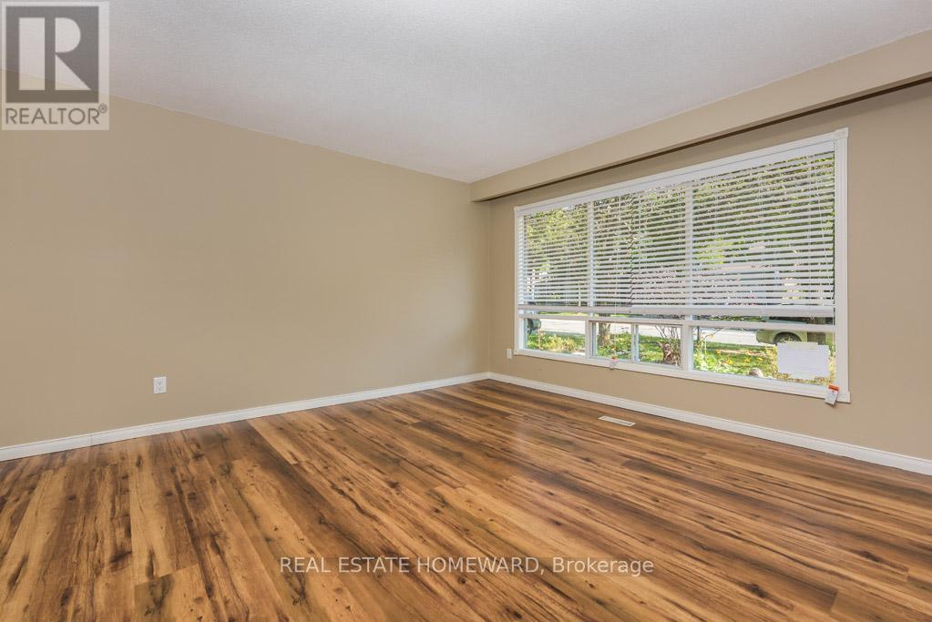 Front - 177 Browning Trail, Barrie (Letitia Heights), Ontario  L4N 5E7 - Photo 4 - S12482858