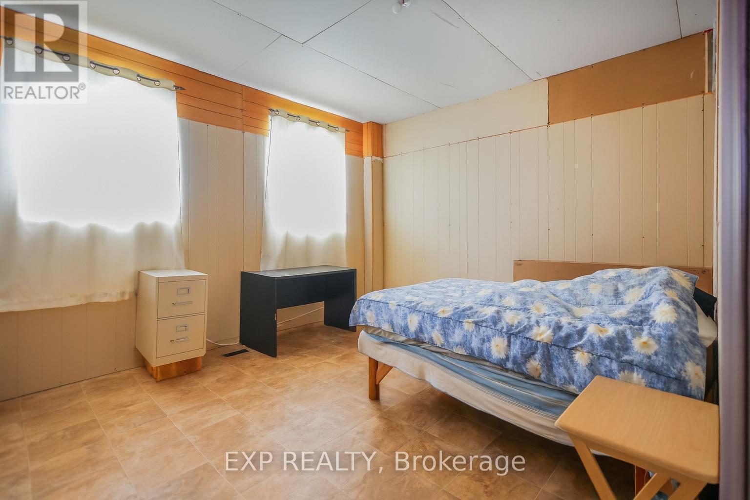 21 Landsdowne Avenue, Norfolk, Ontario  N4B 2P4 - Photo 9 - X12482861