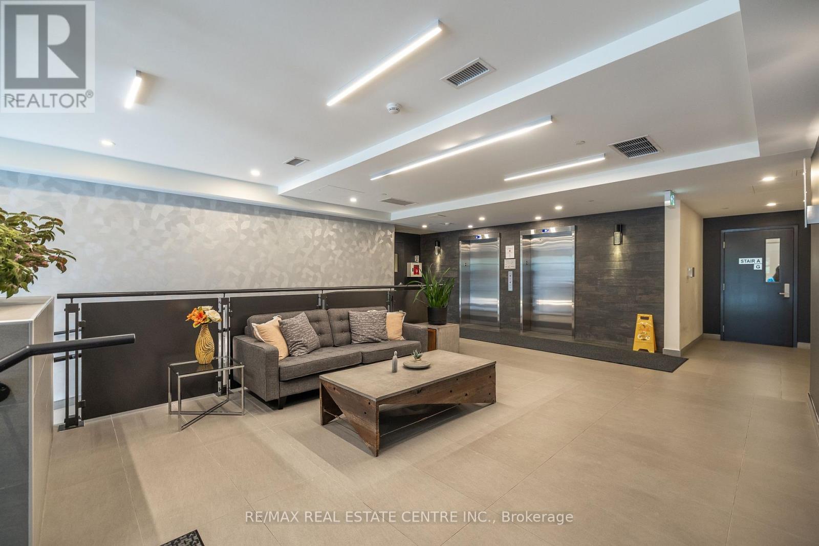 412 - 690 King Street W, Kitchener, Ontario  N2G 0B9 - Photo 43 - X12482863