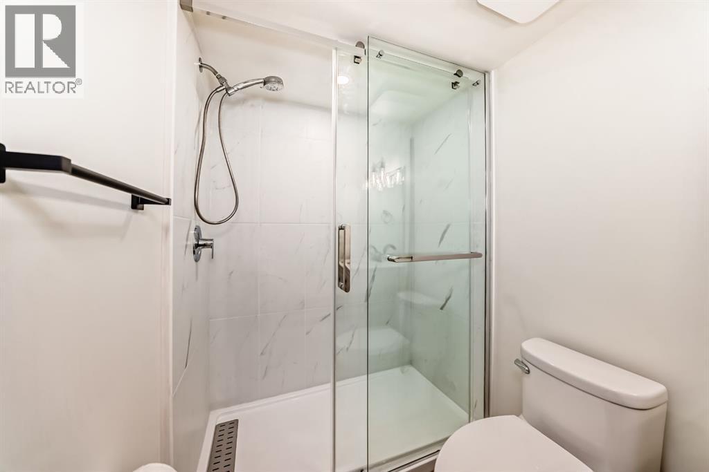 126 Hawkstone Manor Nw, Calgary, Alberta  T3G 3X2 - Photo 22 - A2264664