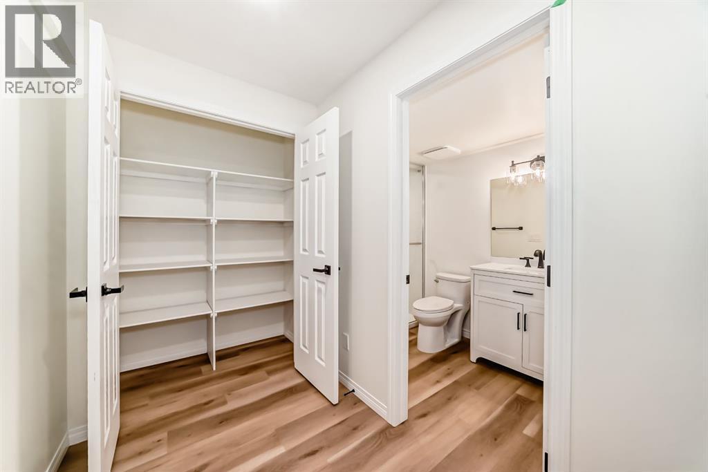 126 Hawkstone Manor Nw, Calgary, Alberta  T3G 3X2 - Photo 20 - A2264664