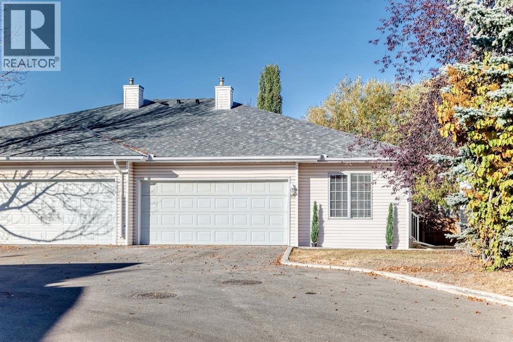 126 Hawkstone Manor NW, Calgary, Alberta