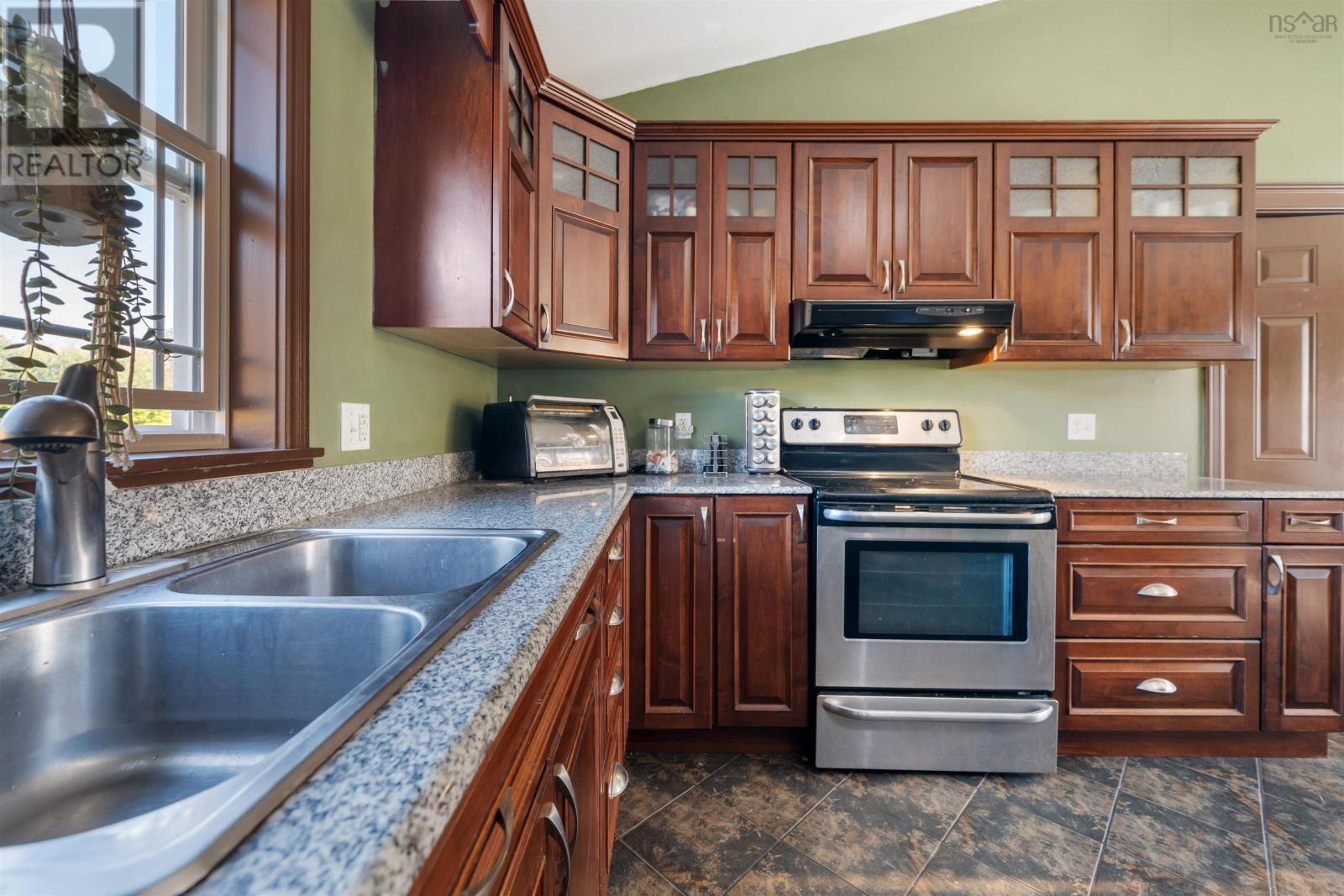 87 New Row, Thorburn, Nova Scotia  B0K 1W0 - Photo 6 - 202526621