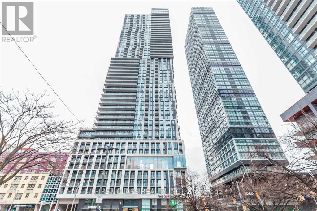 <div class="slider-price">$2,400 Monthly</div><p>530 - 251 Jarvis Street, Toronto, Ontario</p>