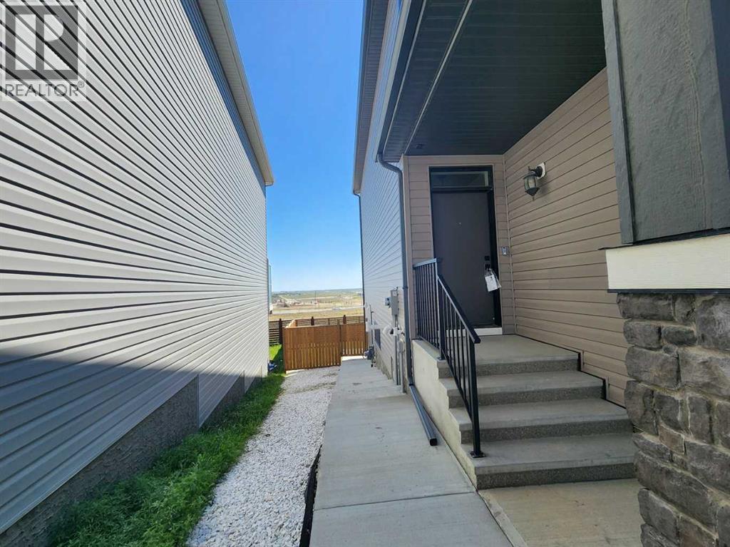 160 Howse Crescent Ne, Calgary, Alberta  T3P 1L5 - Photo 2 - A2236970