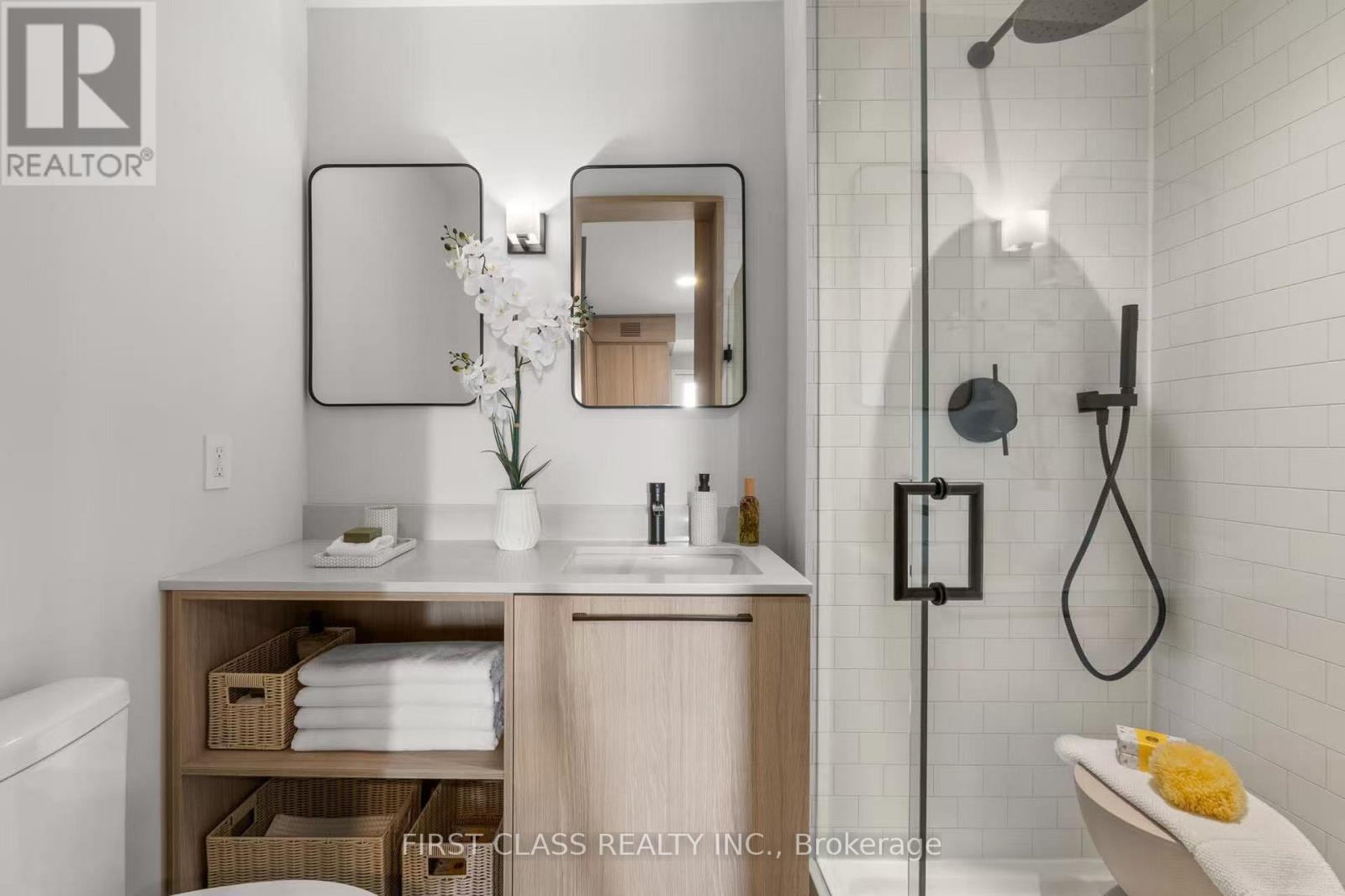1 - 26 Barolo Place, Vaughan, Ontario  L6A 4Y3 - Photo 8 - N12482872