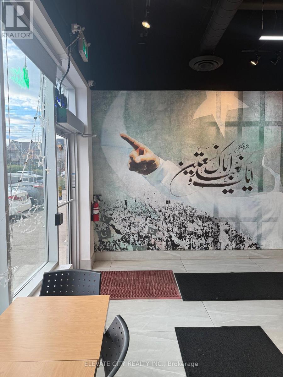 40 - 3910 Eglinton Avenue W, Mississauga, Ontario L5M 2R9 - Photo 3 - W12441415