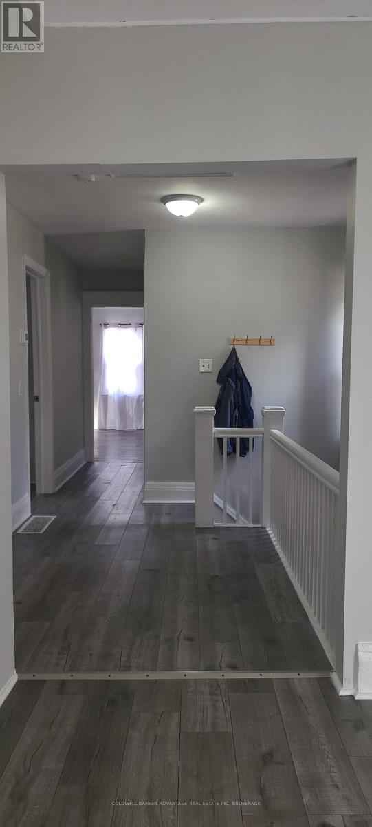14 Albert Street, Welland, Ontario  L3B 4L2 - Photo 4 - X12482876