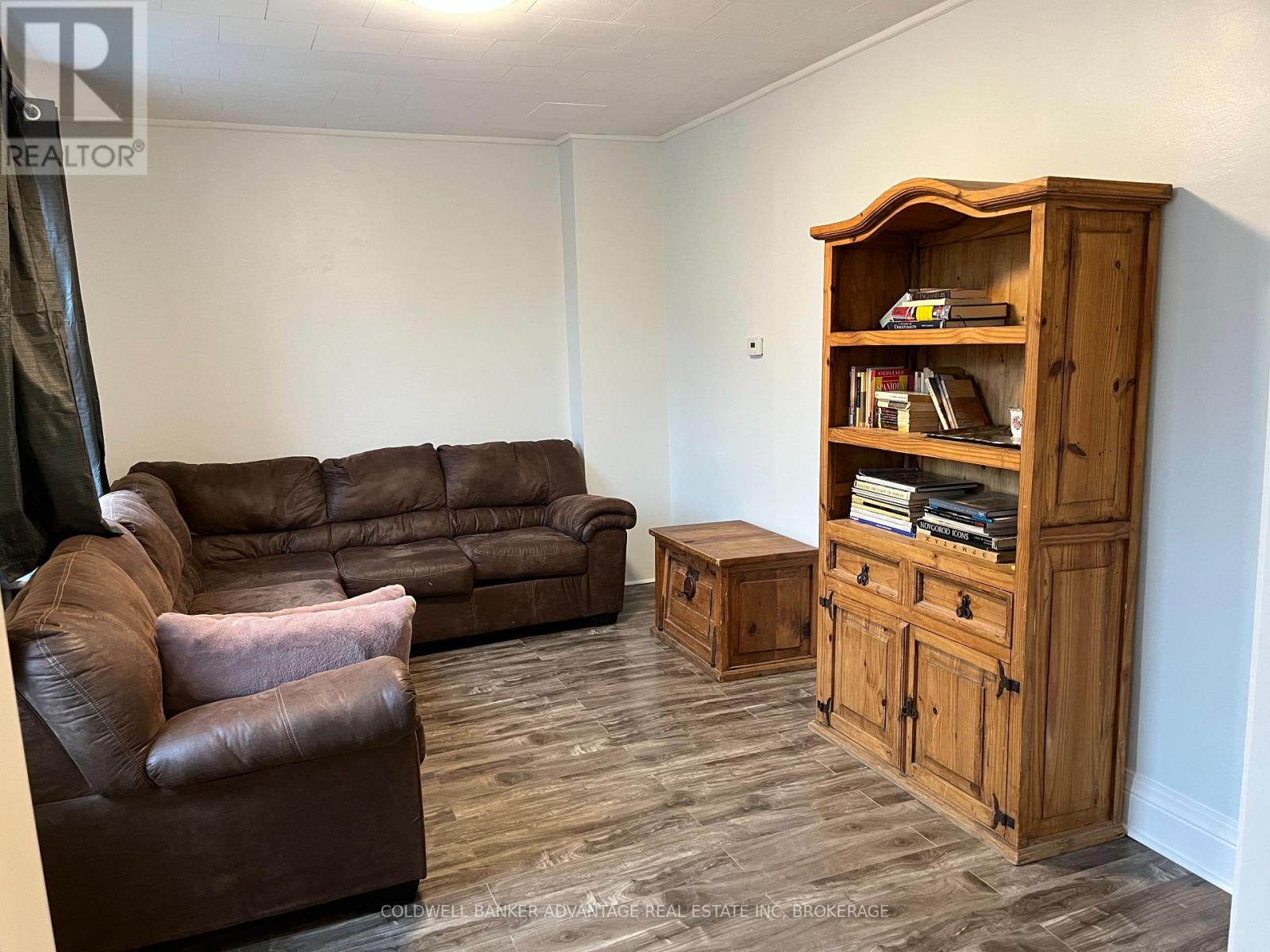 14 Albert Street, Welland, Ontario  L3B 4L2 - Photo 6 - X12482878