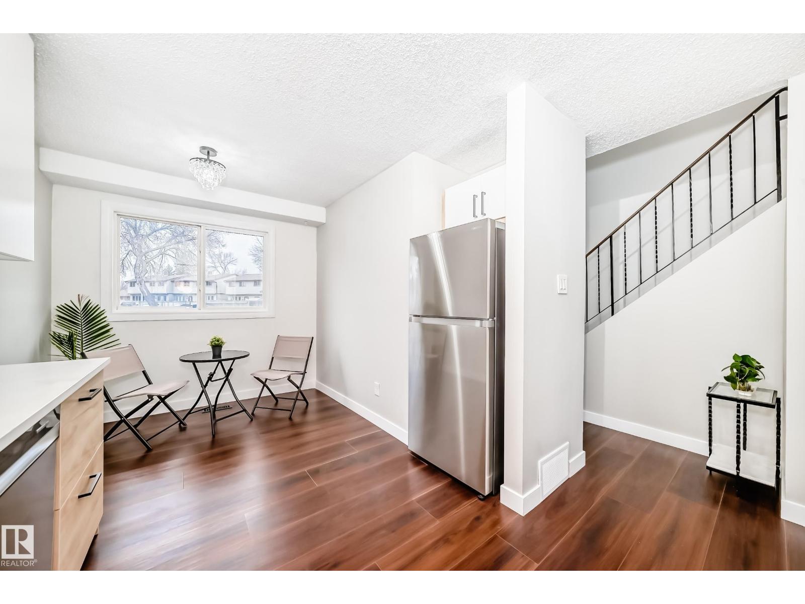 1189 Hooke Rd Nw, Edmonton, Alberta  T5A 4A5 - Photo 10 - E4462760