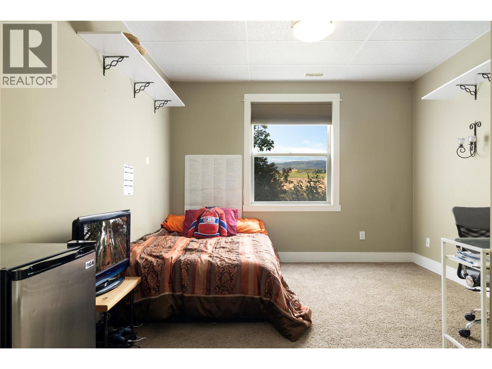 Photo 21 at 5808 Heritage Drive, Bella Vista, Vernon Photo 21 at 5808 Heritage Drive, Bella Vista, Vernon