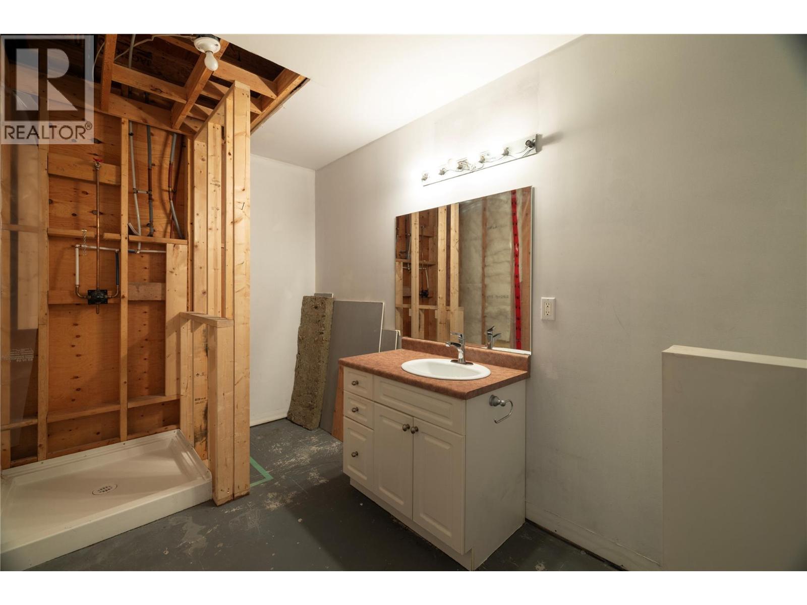 Photo 23 at 5808 Heritage Drive, Bella Vista, Vernon Photo 23 at 5808 Heritage Drive, Bella Vista, Vernon