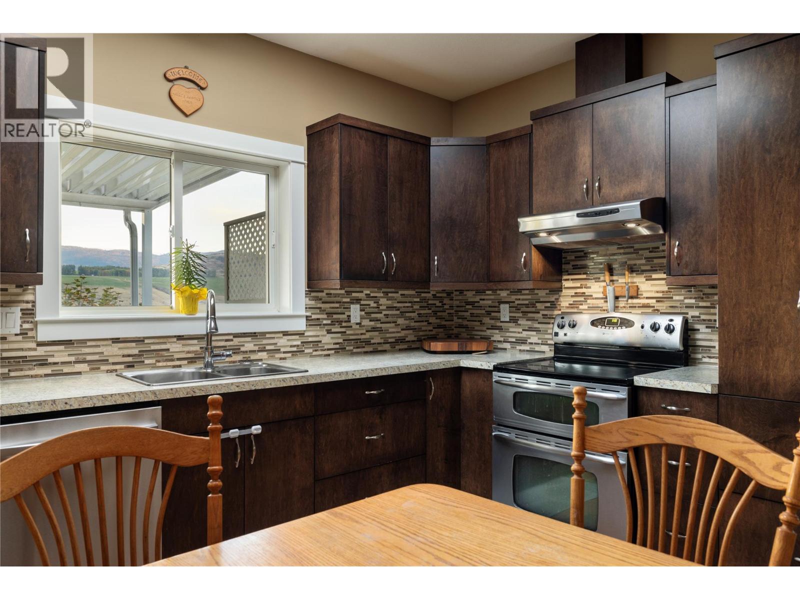 Photo 10 at 5808 Heritage Drive, Bella Vista, Vernon Photo 10 at 5808 Heritage Drive, Bella Vista, Vernon