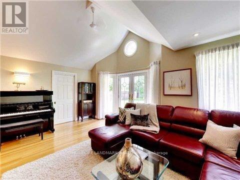 64 Mildenhall Road, Toronto, Ontario  M4N 3G9 - Photo 10 - C12482874