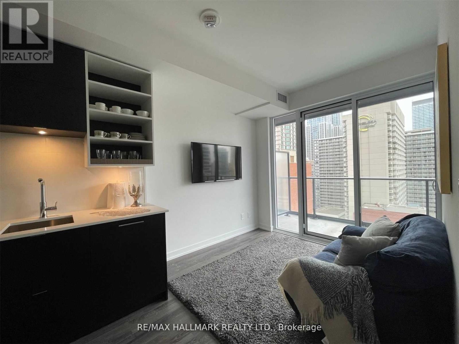 1323 - 20 Edward Street, Toronto, Ontario  M5G 1C9 - Photo 2 - C12482882