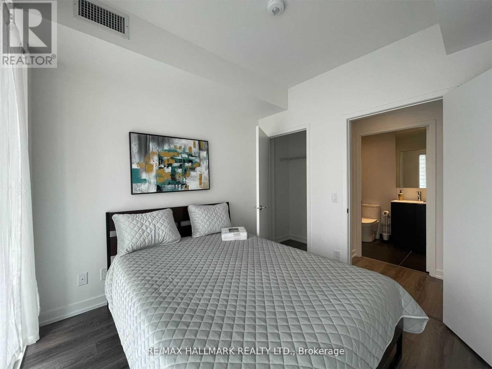1323 - 20 Edward Street, Toronto, Ontario  M5G 1C9 - Photo 7 - C12482882