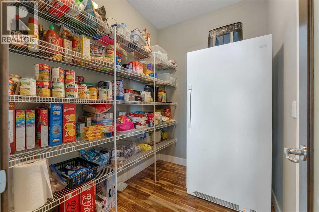 714 Canoe Avenue Sw, Airdrie, Alberta  T4B 3K5 - Photo 6 - A2255312