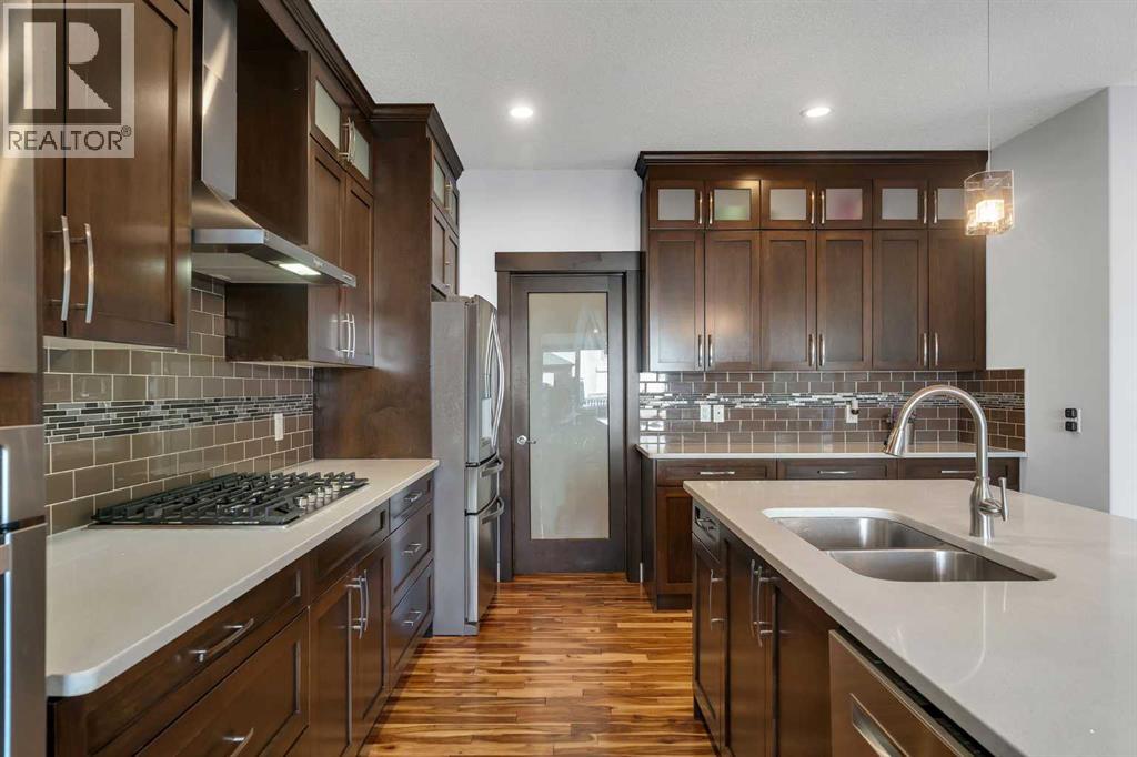 714 Canoe Avenue Sw, Airdrie, Alberta  T4B 3K5 - Photo 4 - A2255312