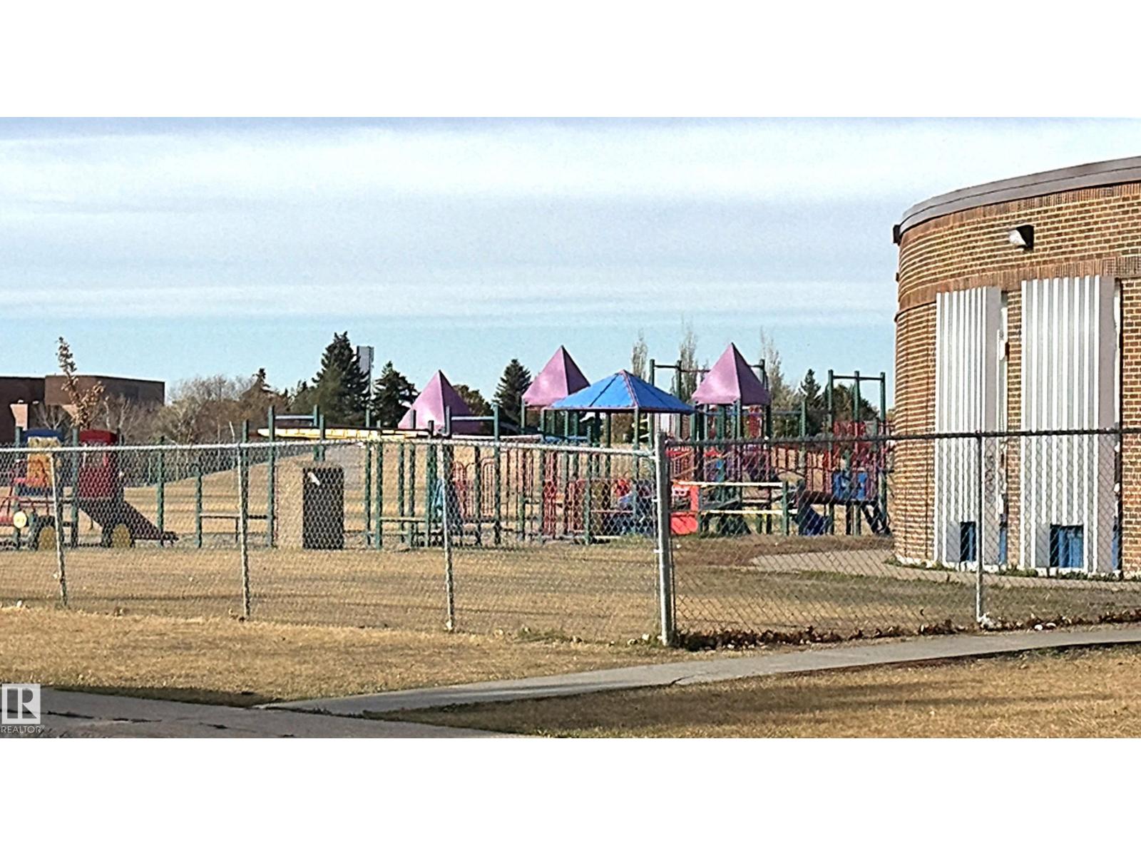 8815 140 Av Nw, Edmonton, Alberta  T5E 2C8 - Photo 23 - E4463587