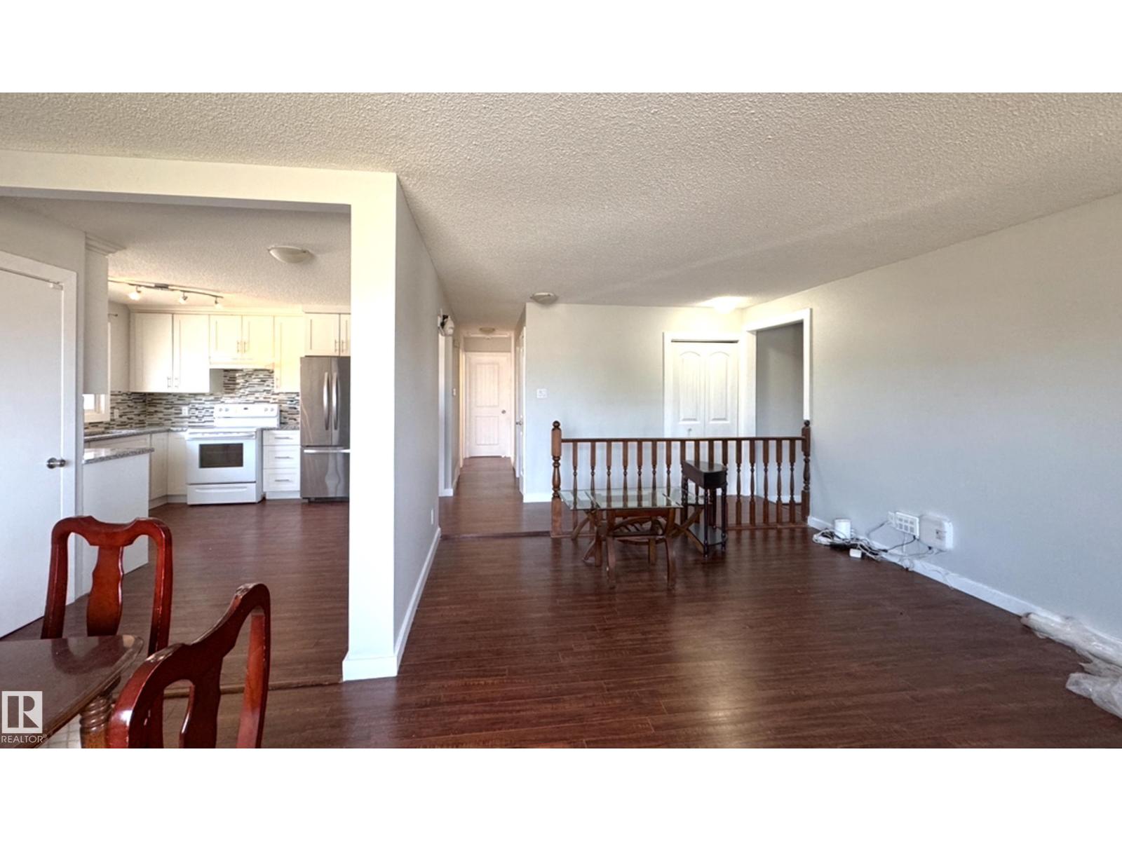8815 140 Av Nw, Edmonton, Alberta  T5E 2C8 - Photo 5 - E4463587