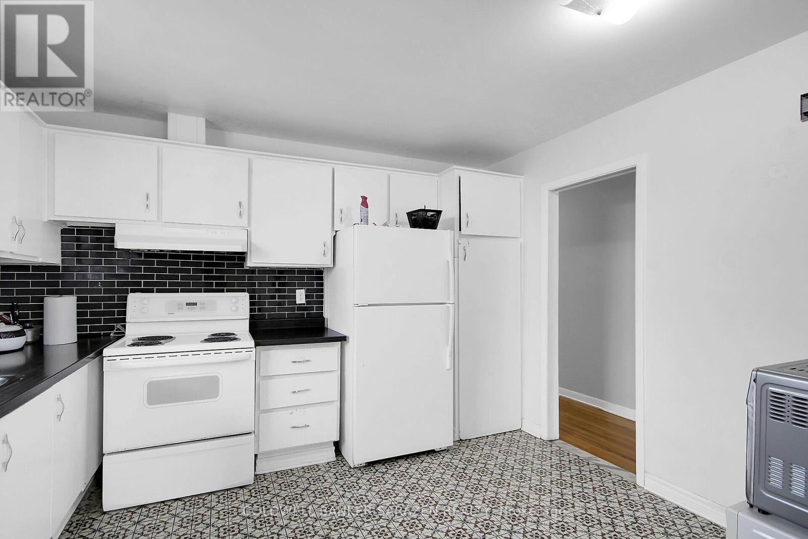 2663 Priscilla Street, Ottawa, Ontario  K2B 7C8 - Photo 26 - X12482889