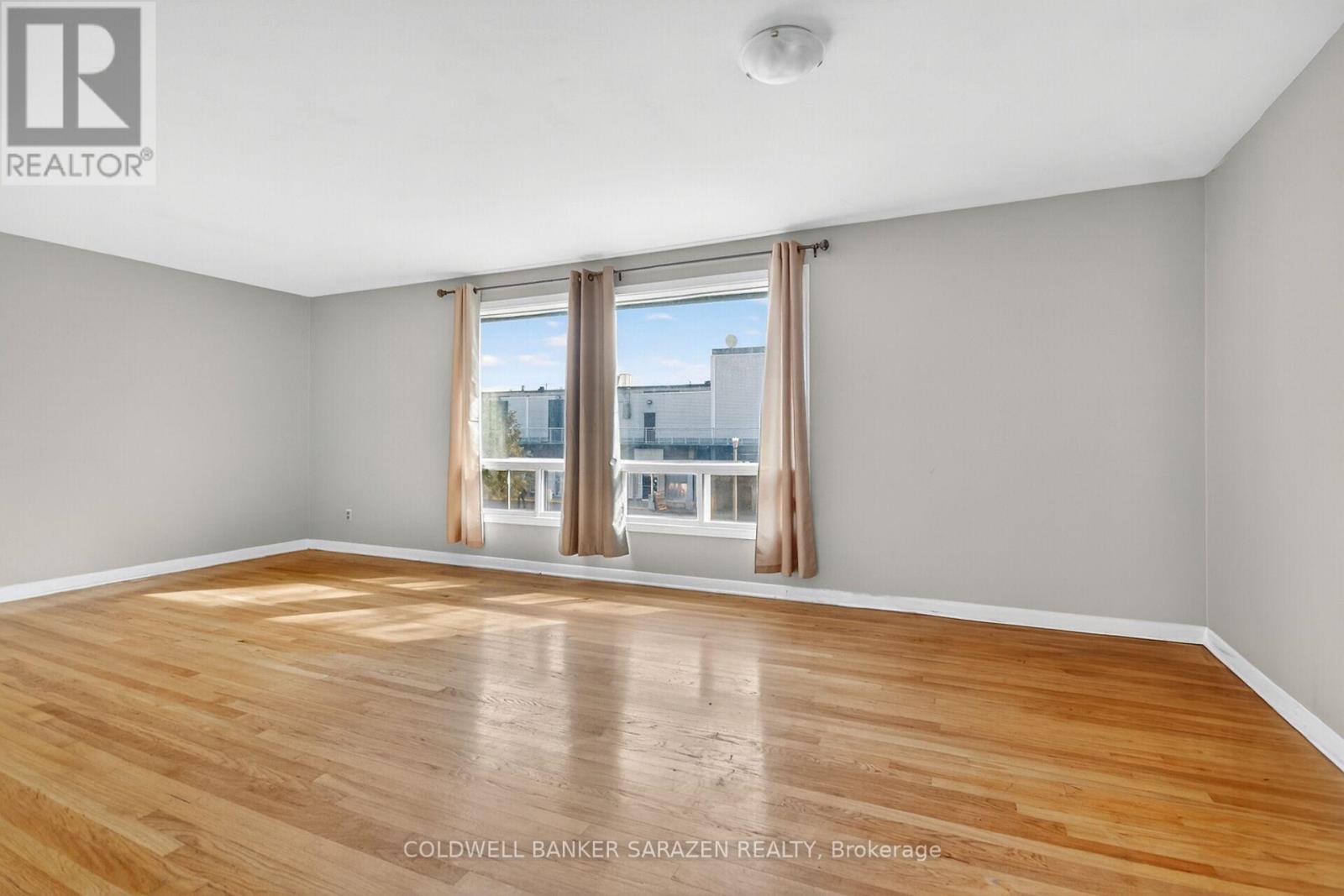 2663 Priscilla Street, Ottawa, Ontario  K2B 7C8 - Photo 5 - X12482889
