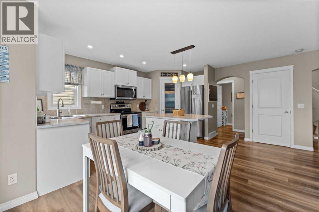 354 Sagewood Drive Sw, Airdrie, Alberta  T4B 3B2 - Photo 9 - A2260420