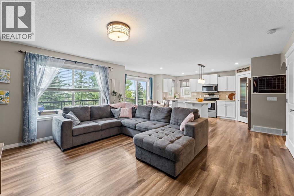 354 Sagewood Drive Sw, Airdrie, Alberta  T4B 3B2 - Photo 6 - A2260420