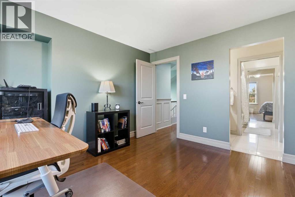 25 Paradise Bay, Chestermere, Alberta  T1X 0M9 - Photo 22 - A2264684