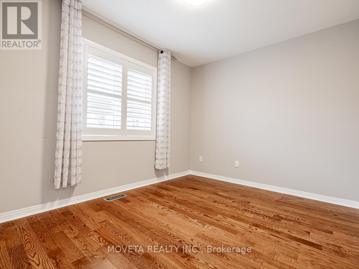 170 Knapton Drive, Newmarket, Ontario  L3X 3B4 - Photo 19 - N12482884