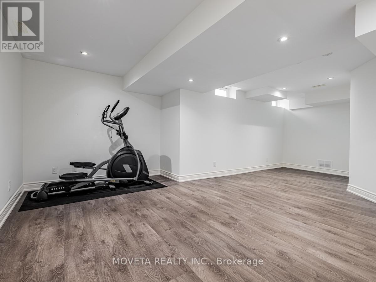170 Knapton Drive, Newmarket, Ontario  L3X 3B4 - Photo 23 - N12482884