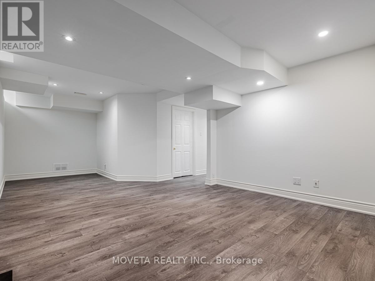 170 Knapton Drive, Newmarket, Ontario  L3X 3B4 - Photo 24 - N12482884