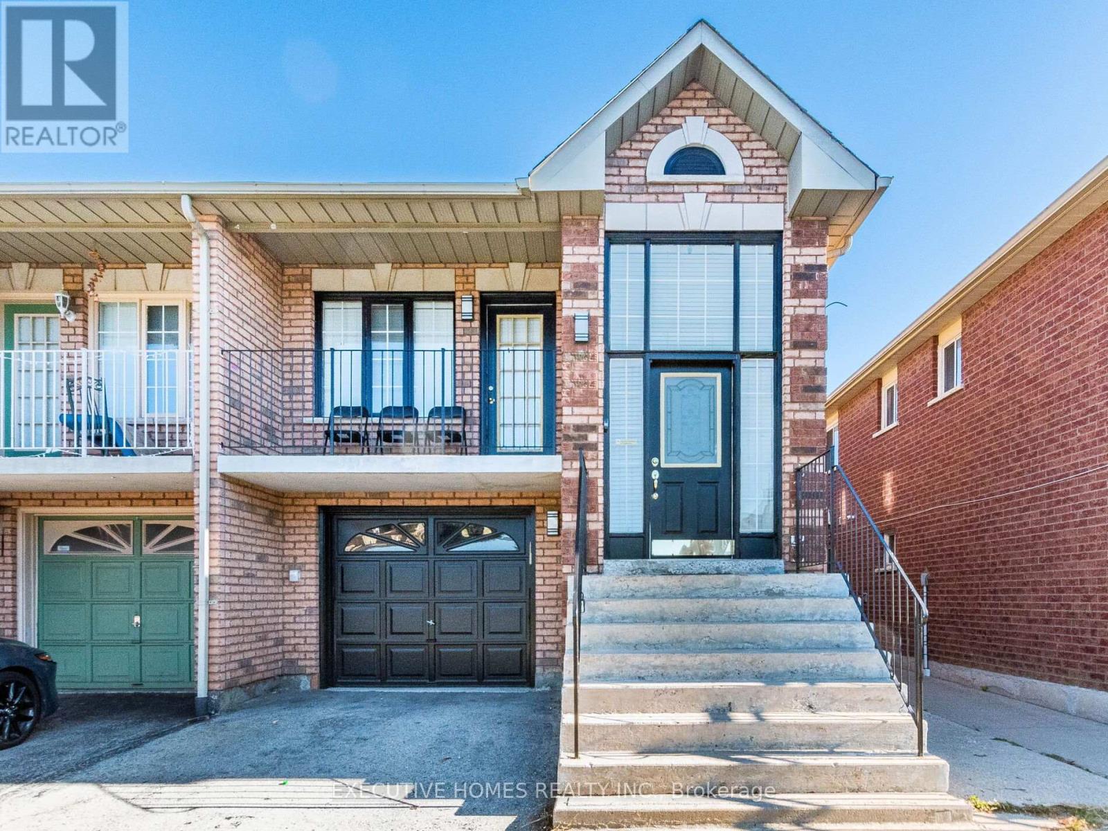 <div class="slider-price">$3,200 Monthly</div><p>5321 Red Brush Drive, Mississauga, Ontario</p>