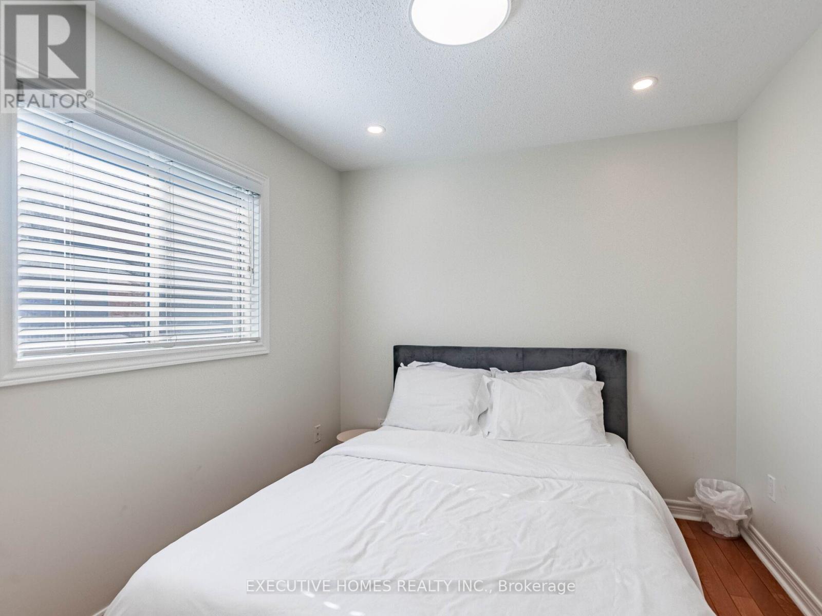 5321 Red Brush Drive, Mississauga, Ontario  L4Z 3Z5 - Photo 36 - W12482888