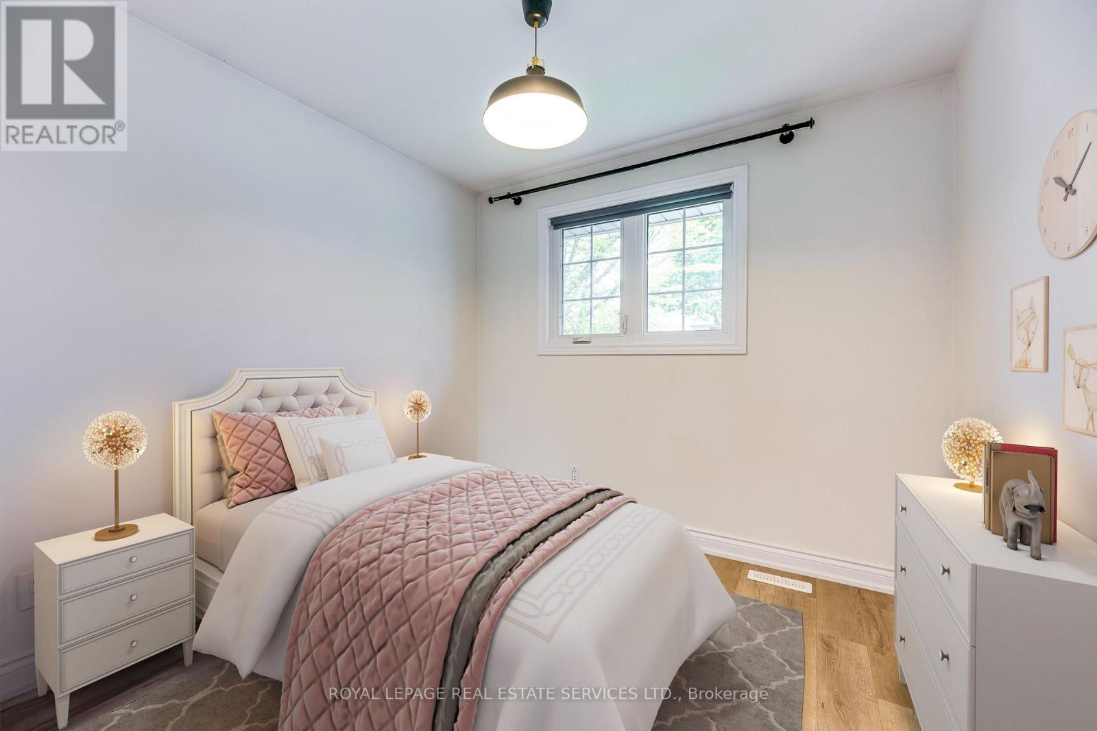 59 Mccraney Street W, Oakville, Ontario  L6H 1H5 - Photo 26 - W12482892