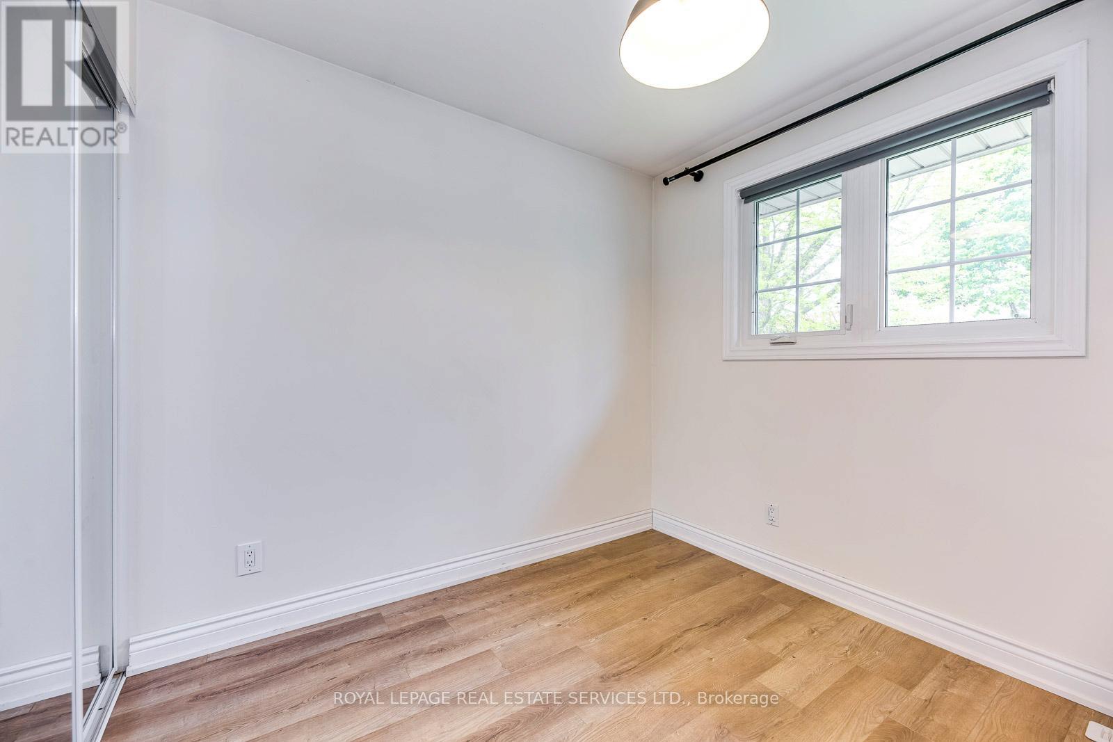 59 Mccraney Street W, Oakville, Ontario  L6H 1H5 - Photo 28 - W12482892