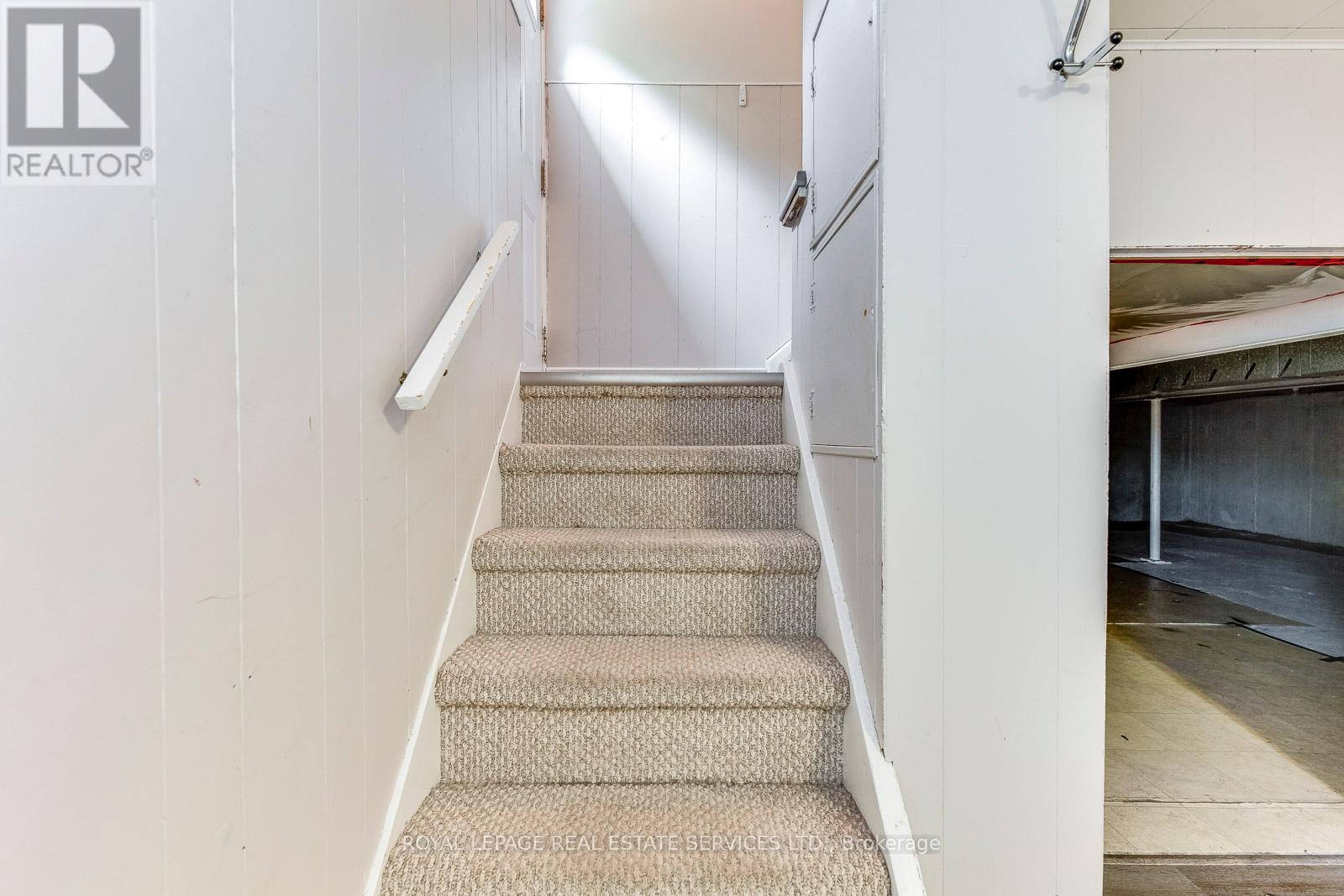 59 Mccraney Street W, Oakville, Ontario  L6H 1H5 - Photo 32 - W12482892