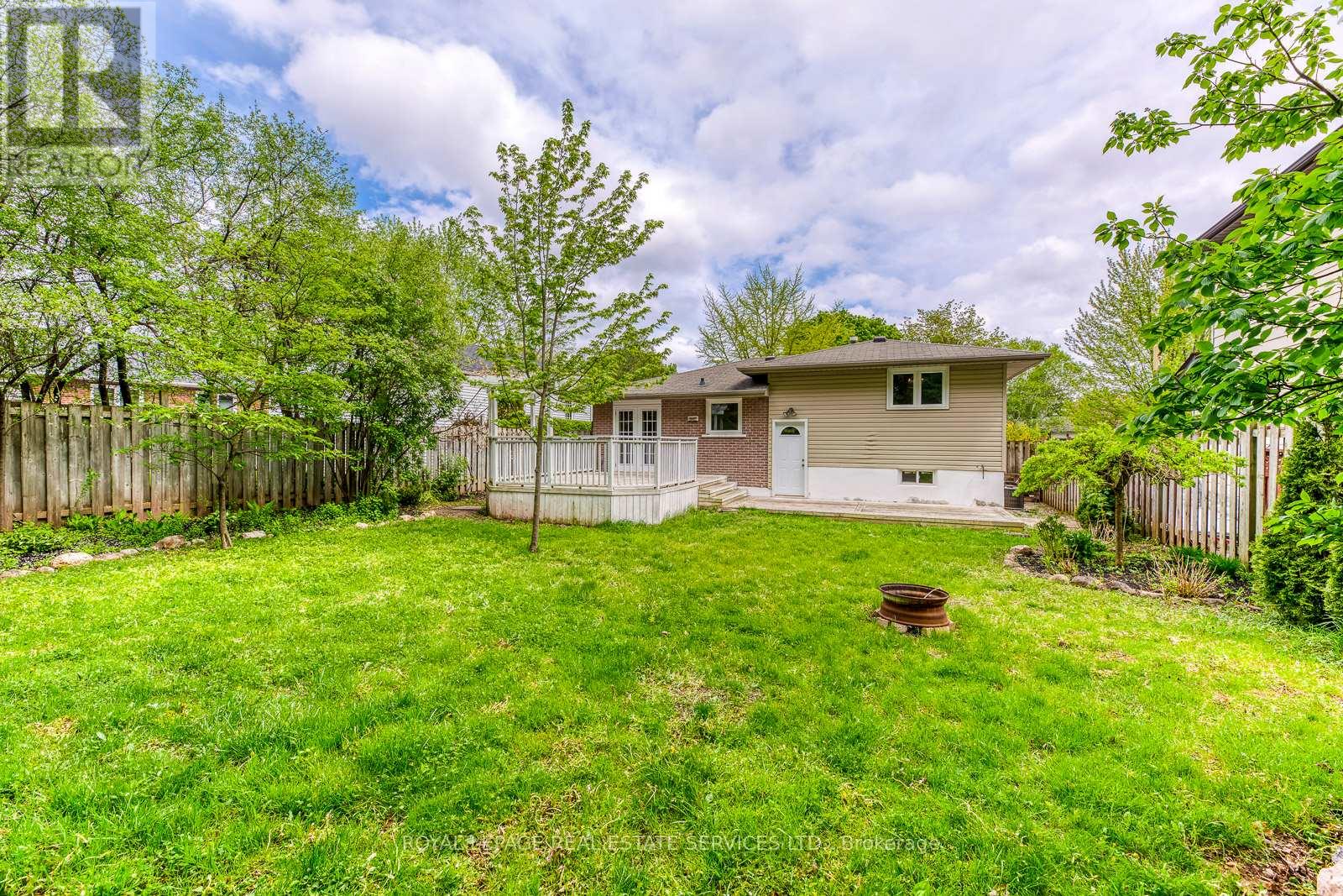 59 Mccraney Street W, Oakville, Ontario  L6H 1H5 - Photo 46 - W12482892