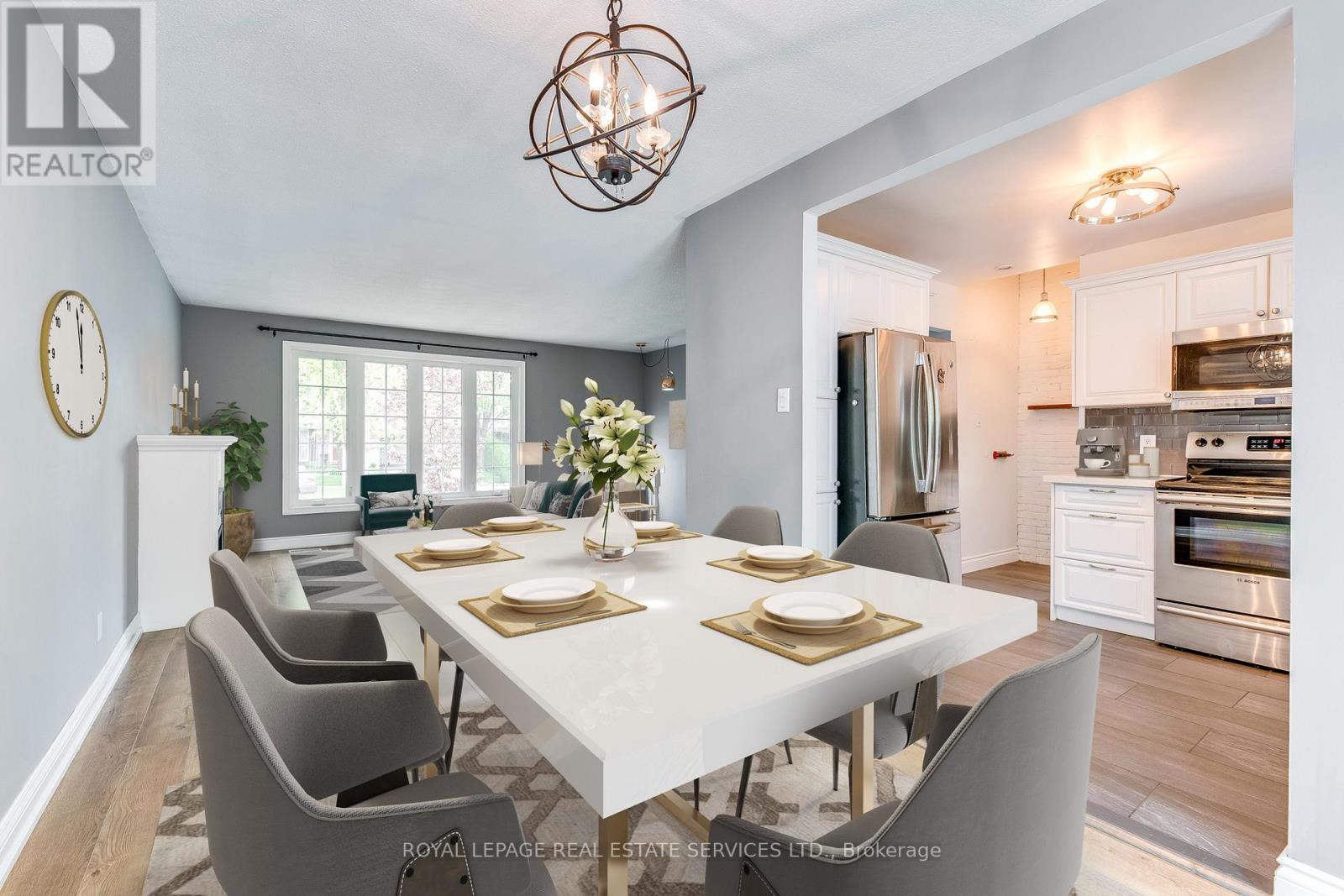 59 Mccraney Street W, Oakville, Ontario  L6H 1H5 - Photo 8 - W12482892