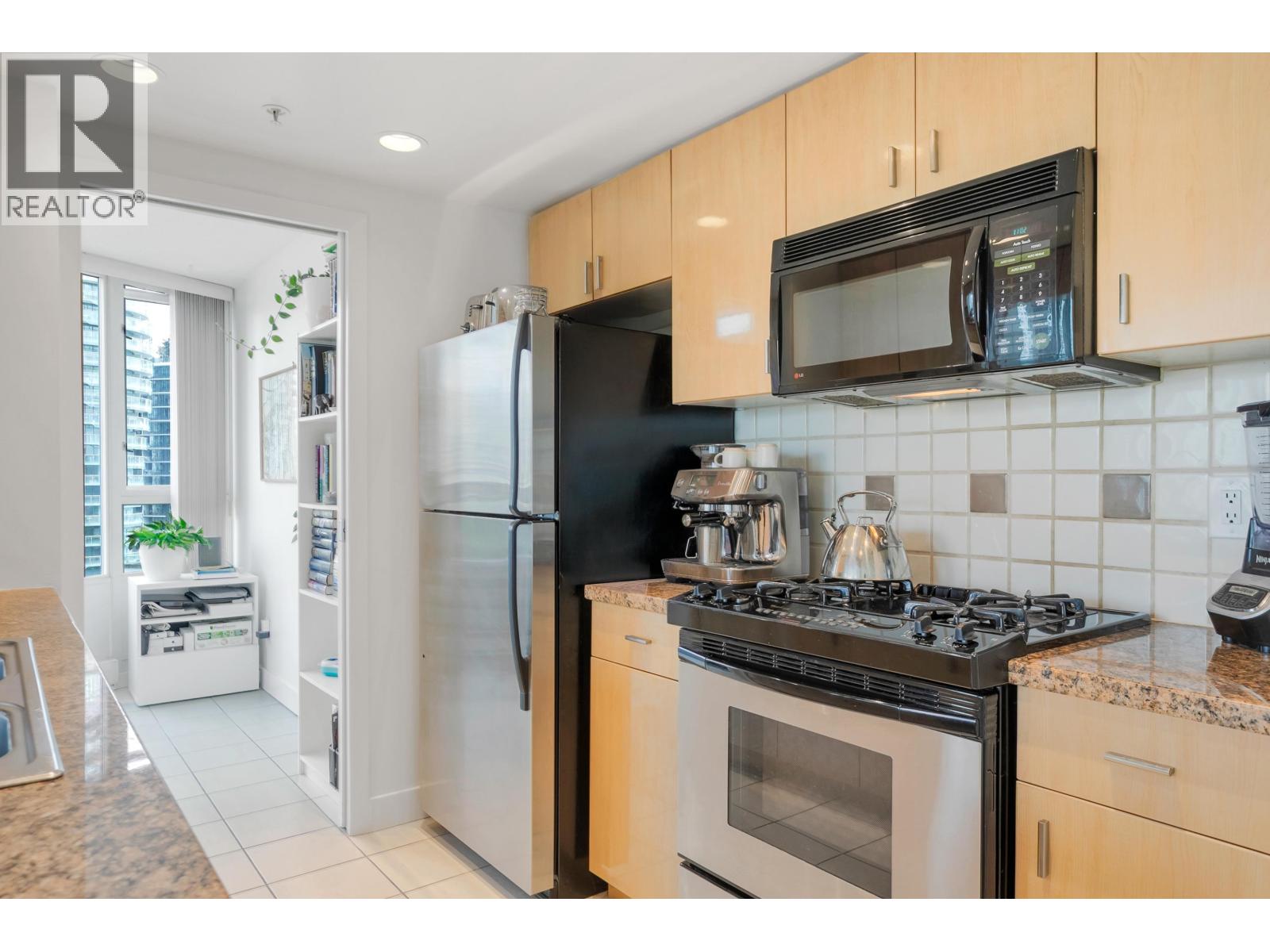 1101 1033 Marinaside Crescent, Vancouver, British Columbia  V6Z 3A3 - Photo 15 - R3056544