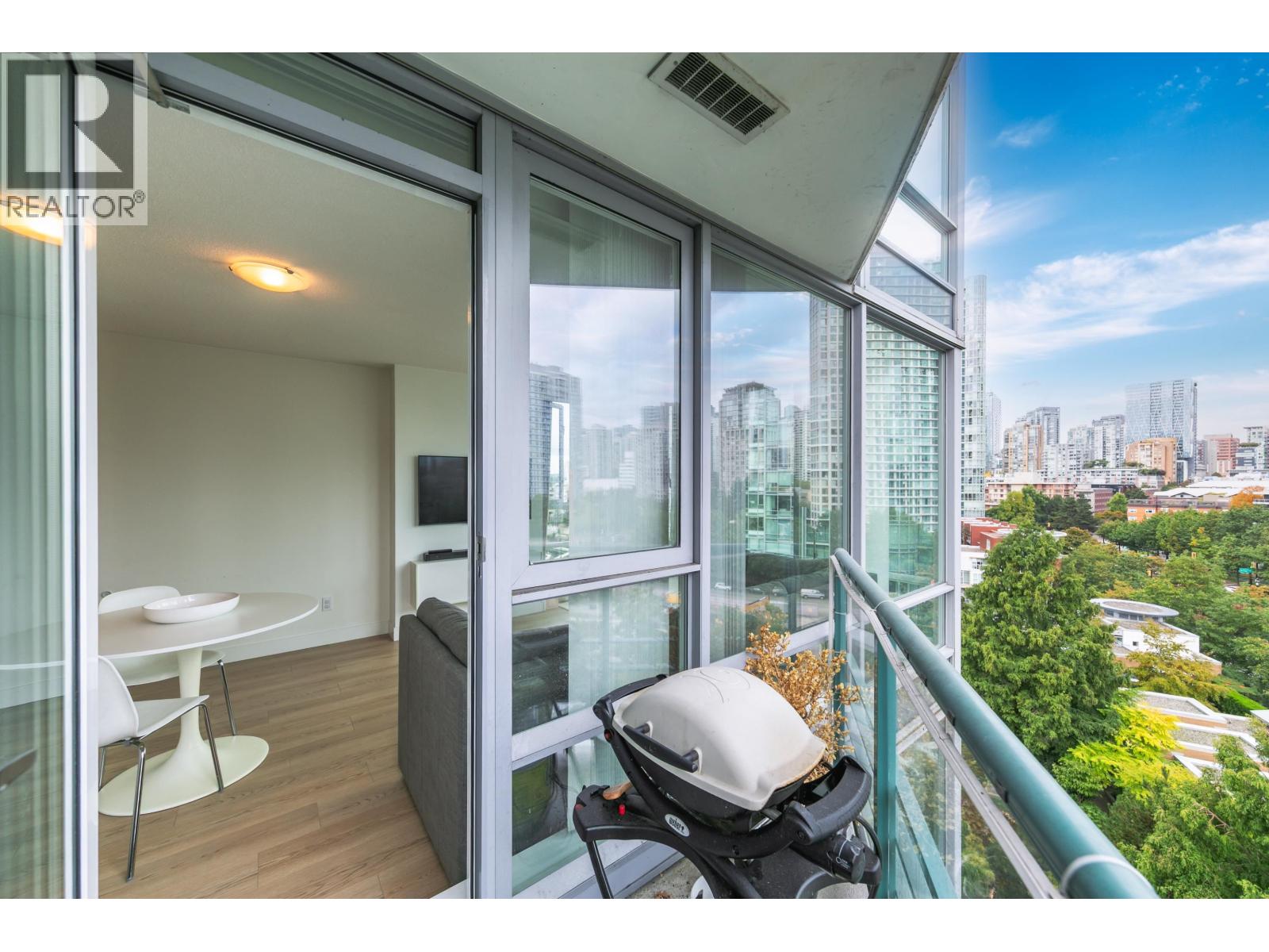 1101 1033 Marinaside Crescent, Vancouver, British Columbia  V6Z 3A3 - Photo 10 - R3056544