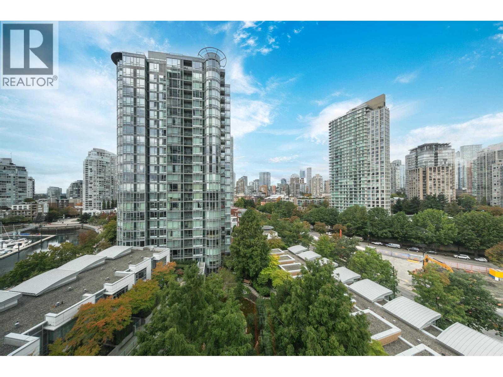 1101 1033 Marinaside Crescent, Vancouver, British Columbia  V6Z 3A3 - Photo 2 - R3056544