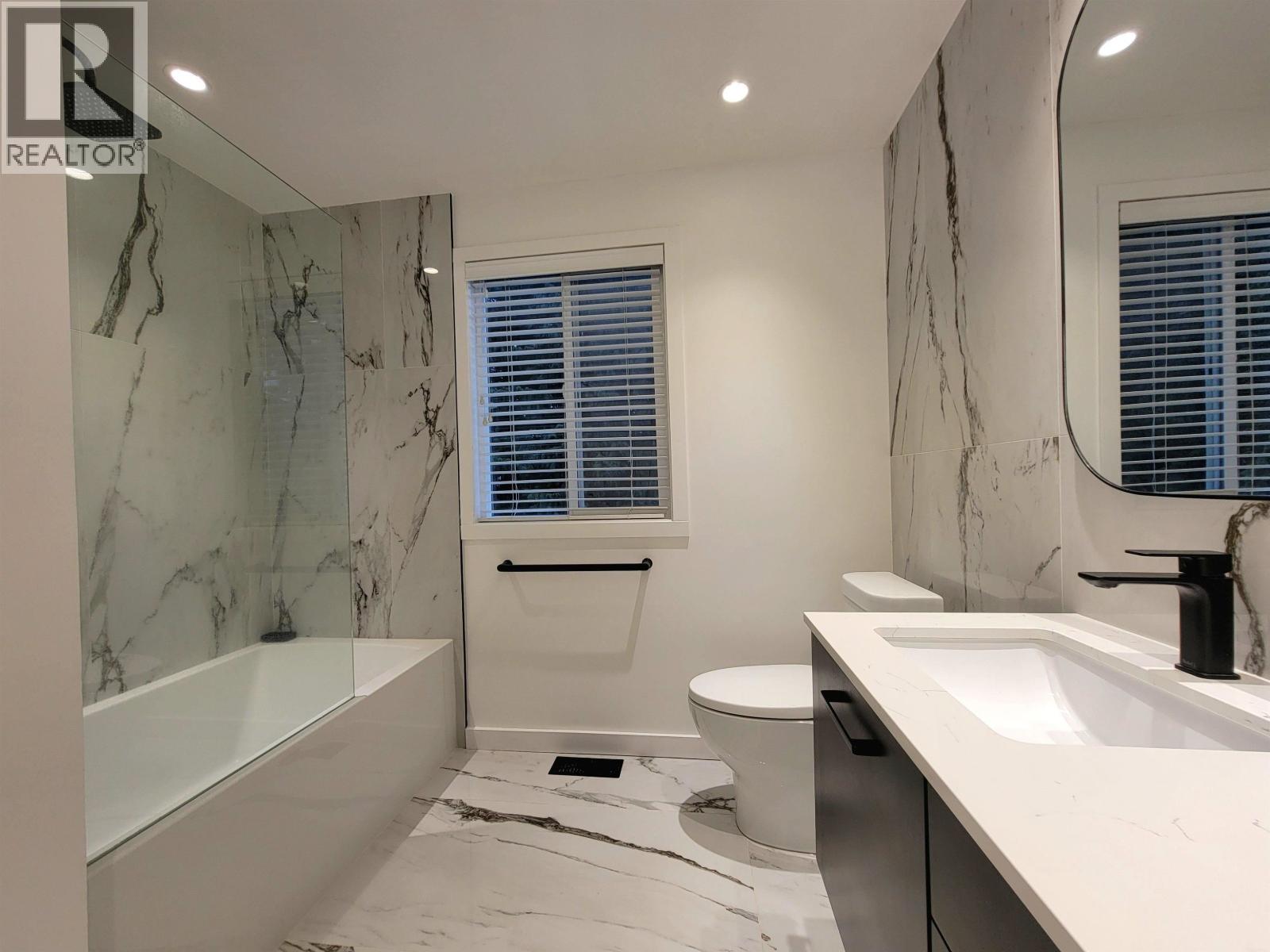 2568 The Boulevard, Squamish, British Columbia  V8B 0P1 - Photo 25 - R3051587