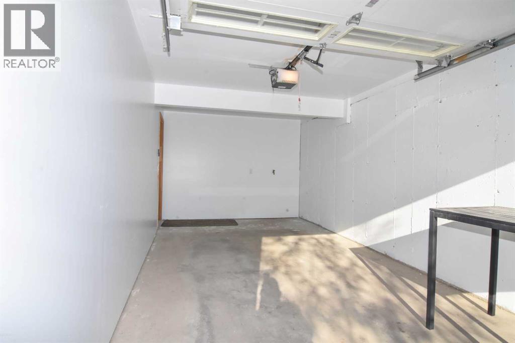 156 Pantego Lane Nw, Calgary, Alberta  T3K 0T1 - Photo 20 - A2260230