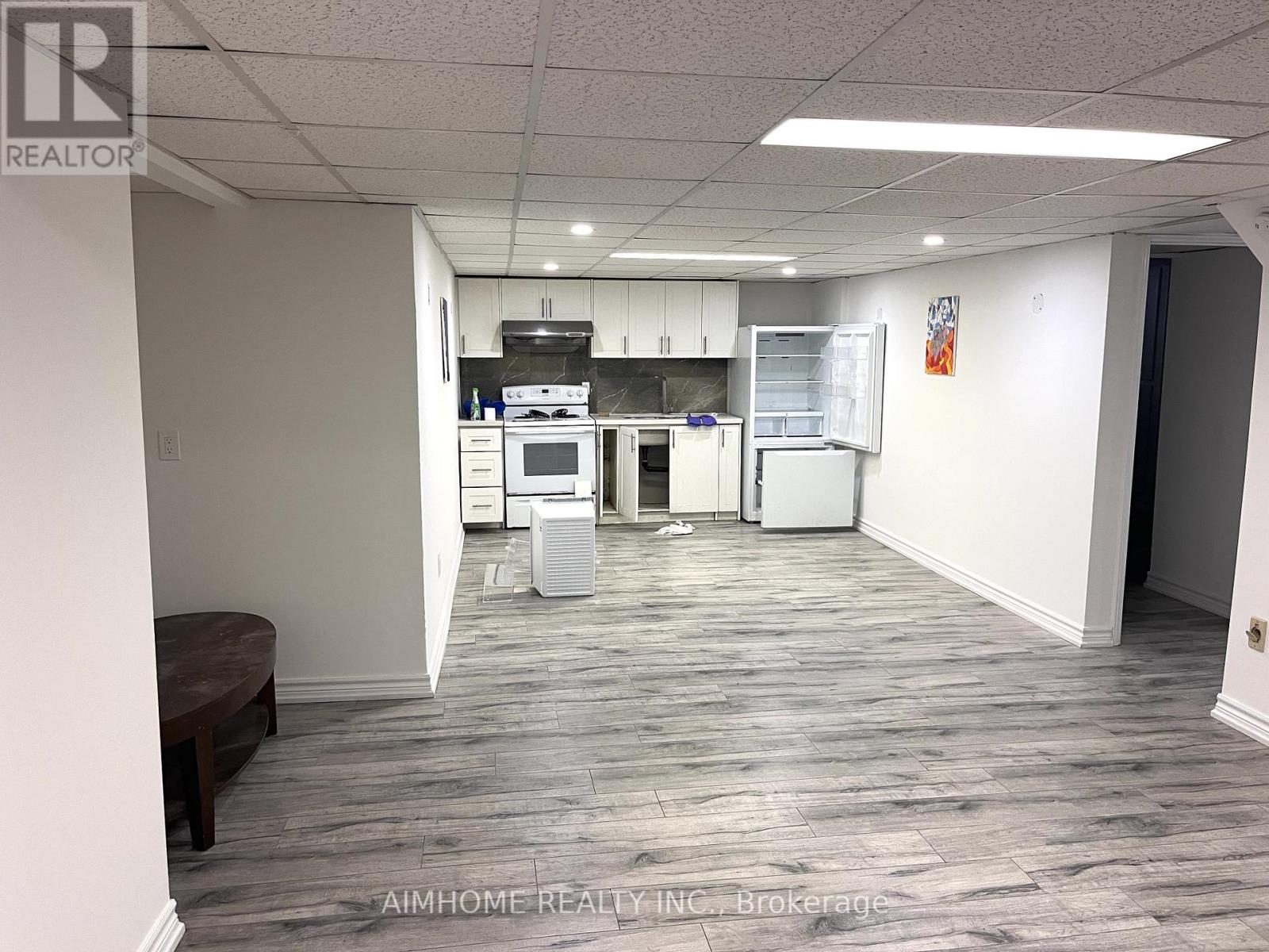 53 Spring Gate Boulevard, Vaughan, Ontario  L4J 3C9 - Photo 2 - N12477040