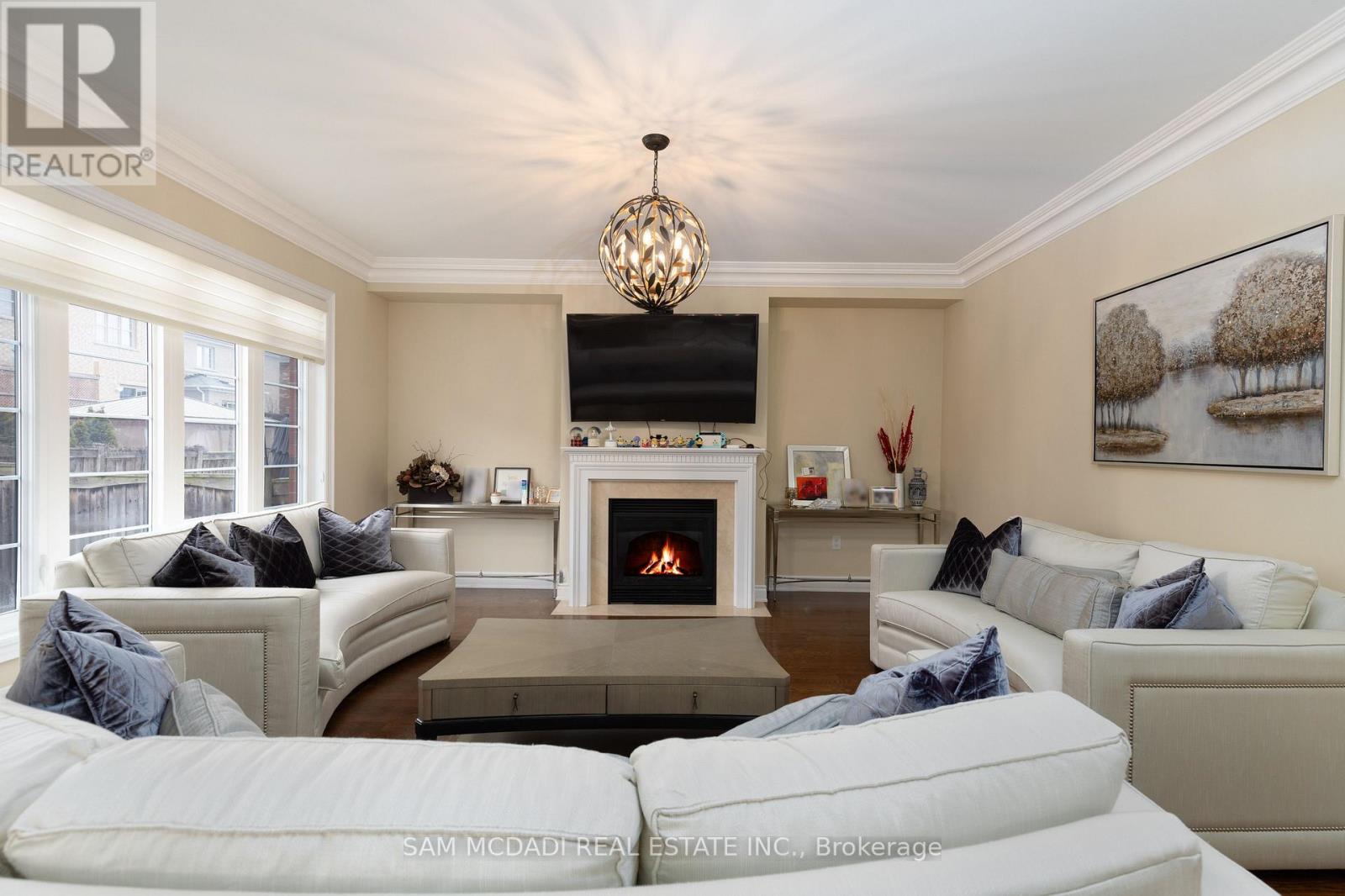 71 Allison Ann Way, Vaughan, Ontario  L6A 0J4 - Photo 11 - N12482894