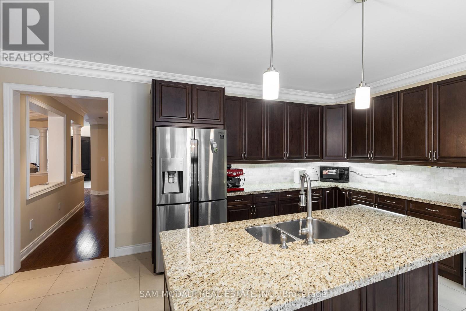 71 Allison Ann Way, Vaughan, Ontario  L6A 0J4 - Photo 13 - N12482894