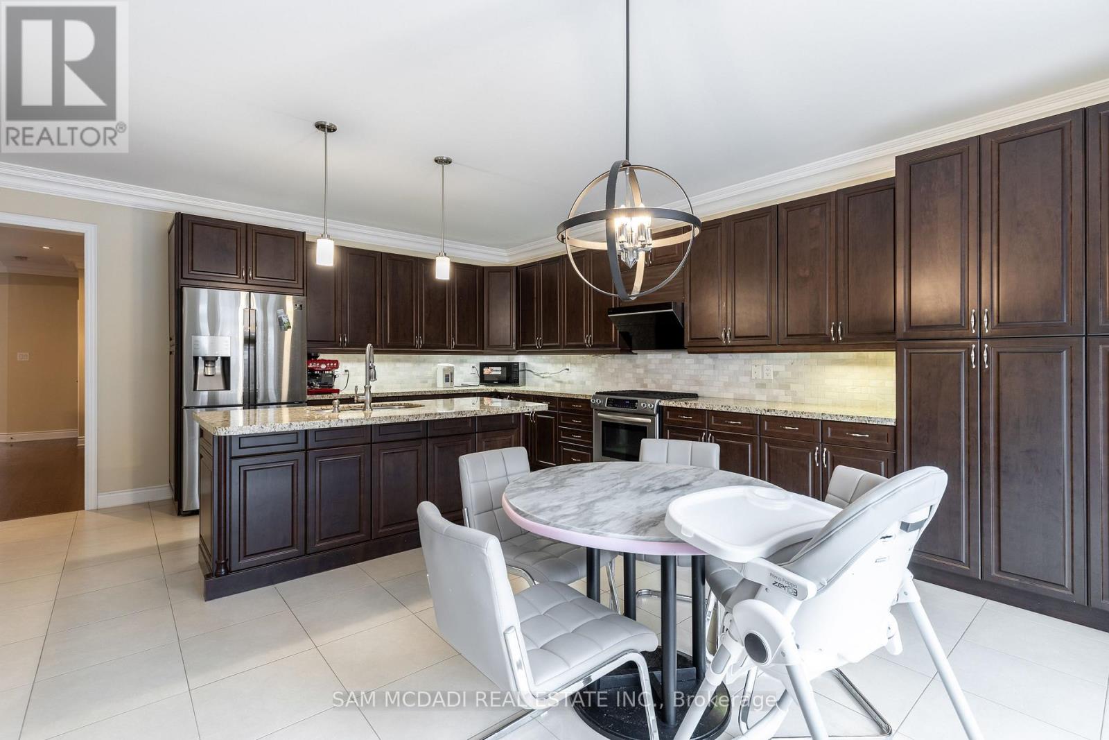 71 Allison Ann Way, Vaughan, Ontario  L6A 0J4 - Photo 16 - N12482894