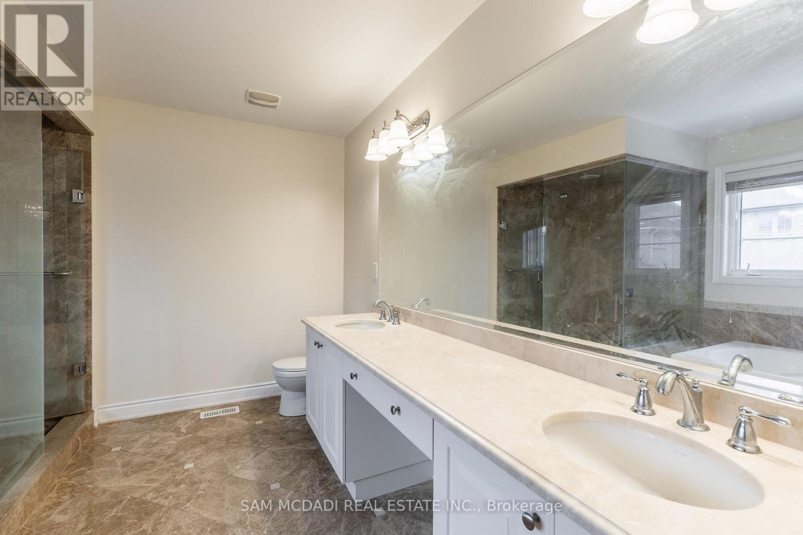 71 Allison Ann Way, Vaughan, Ontario  L6A 0J4 - Photo 33 - N12482894
