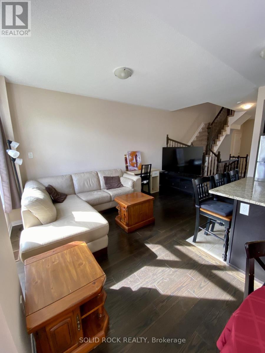 108 Camden Private, Ottawa, Ontario  K2J 6H9 - Photo 12 - X12482901